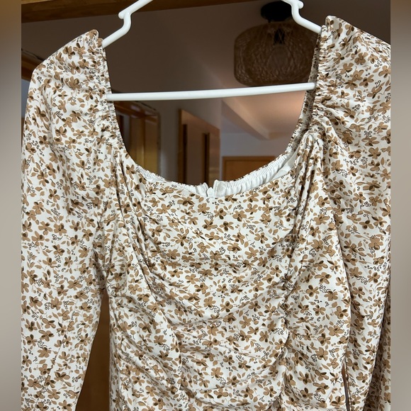 Floral Print Bodycon Dress - Picture 3 of 6